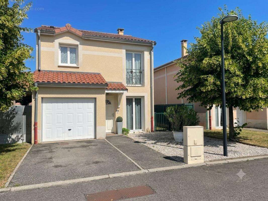 Maison à LOYETTES
