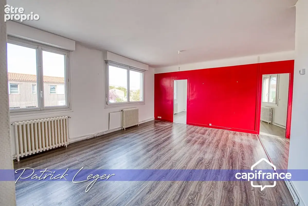 Immeuble de rapport de 160 m², avec local commercial au rez-de-chaussée, appartement T4 à l’étage, à 20 minutes à pied de la gar - photo 2