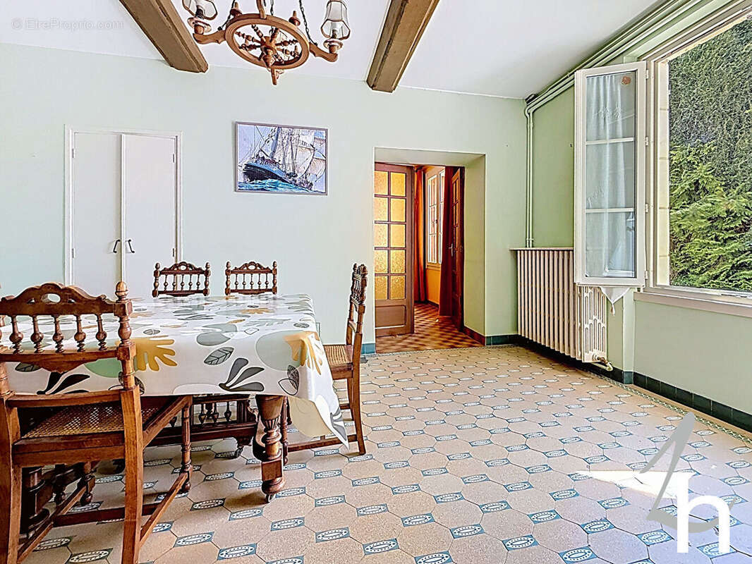 Maison à AUTHIE
