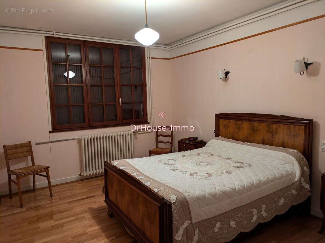 Maison 182 m² à Fumel  - photo 8