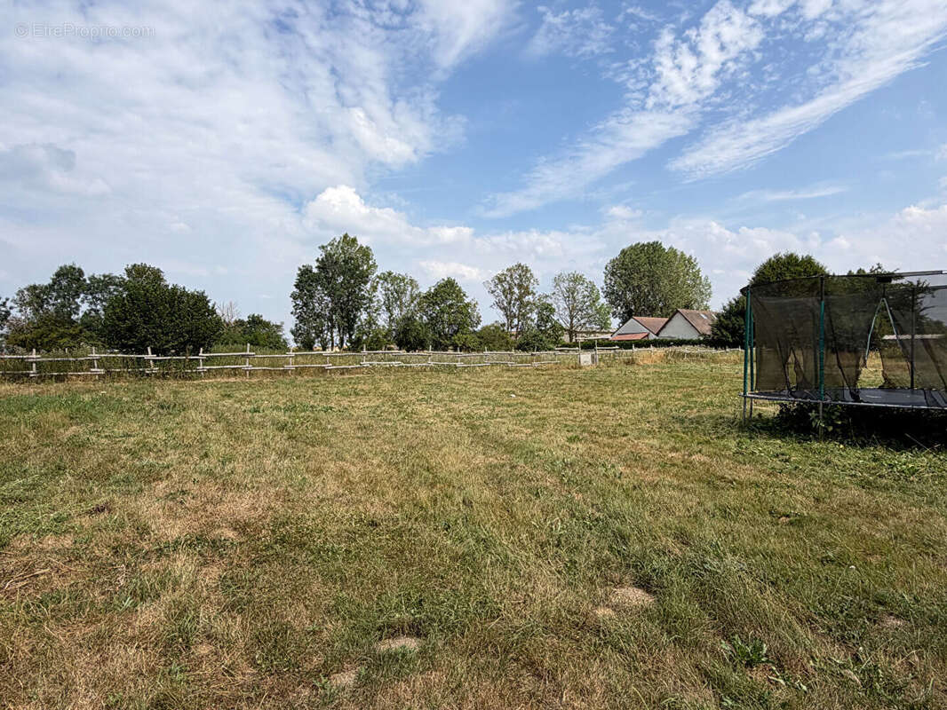 Maison Le Thuit De L Oison 7 pièce(s) 215 m2 - photo 2