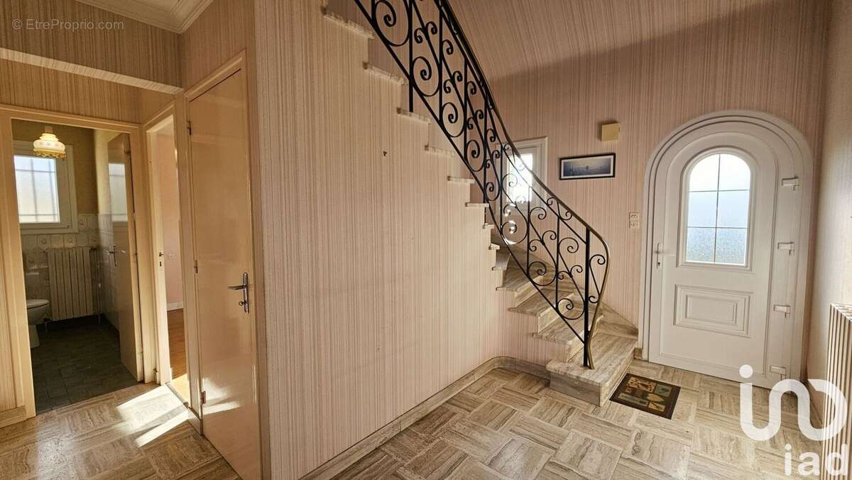 Photo 8 - Maison à SAINT-AVE