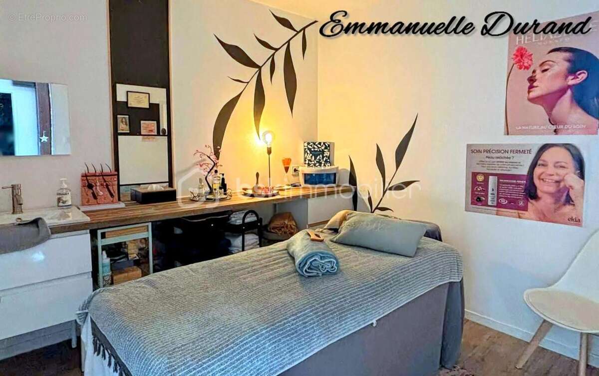 Commerce à SAINT-PAUL-TROIS-CHATEAUX