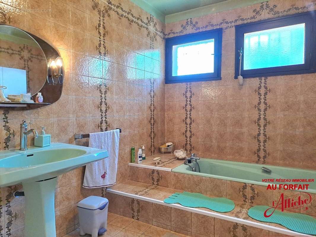 Maison à VILLENEUVE-LES-BOULOC