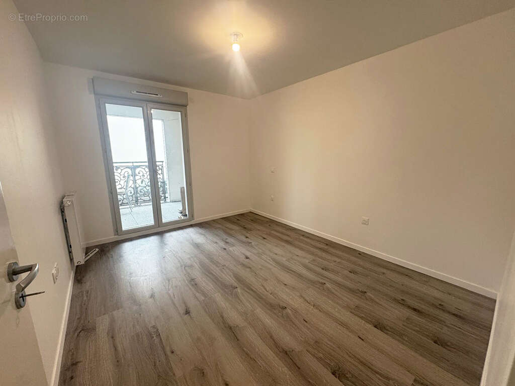 Appartement 65 m² à Savigny-Sur-Orge  - photo 7