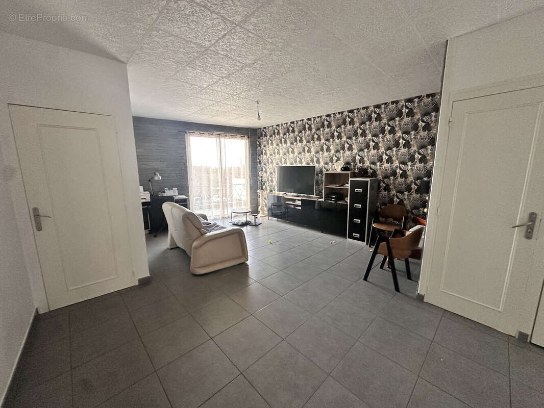 Photo 5 - Appartement à OULMES