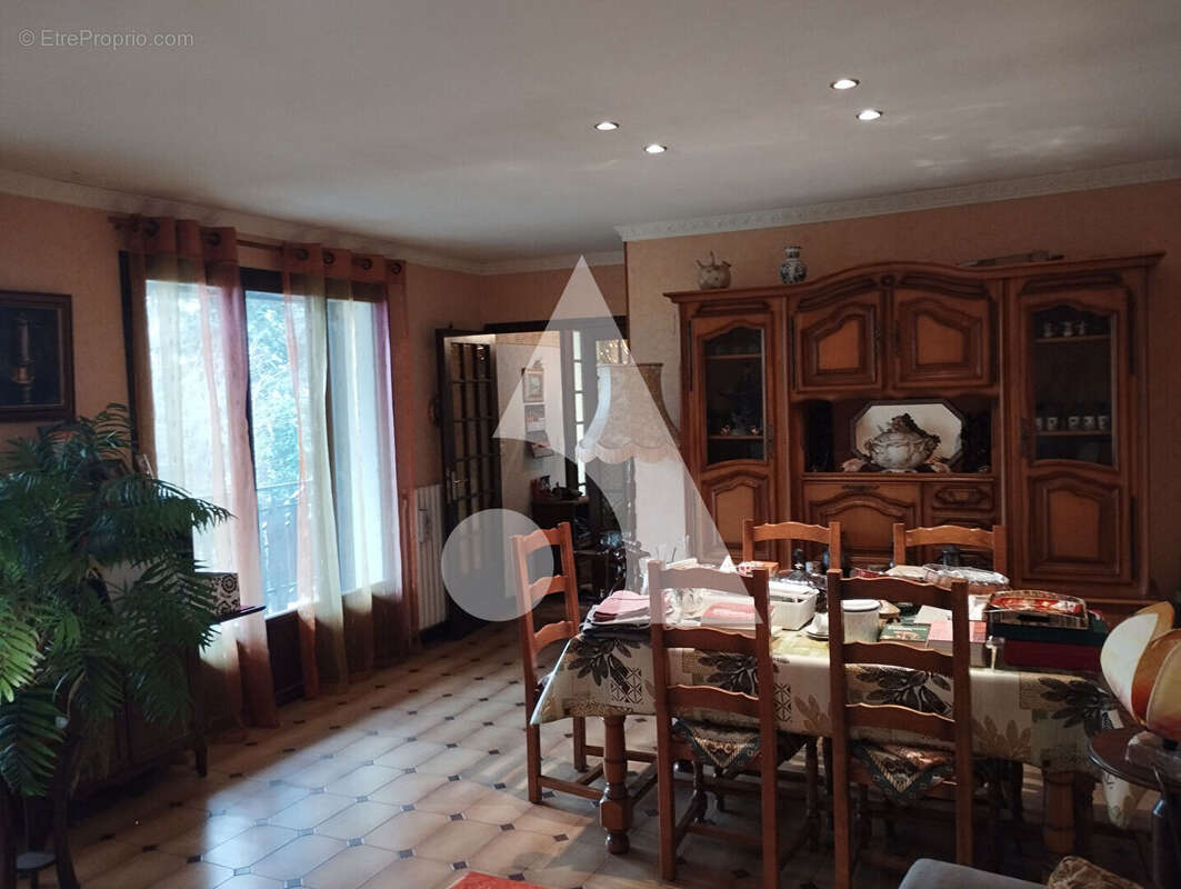 Maison à MONTCEAU-LES-MINES