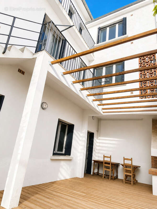 Une maison de ville 186m2 sh, terrasse, garage - photo 2