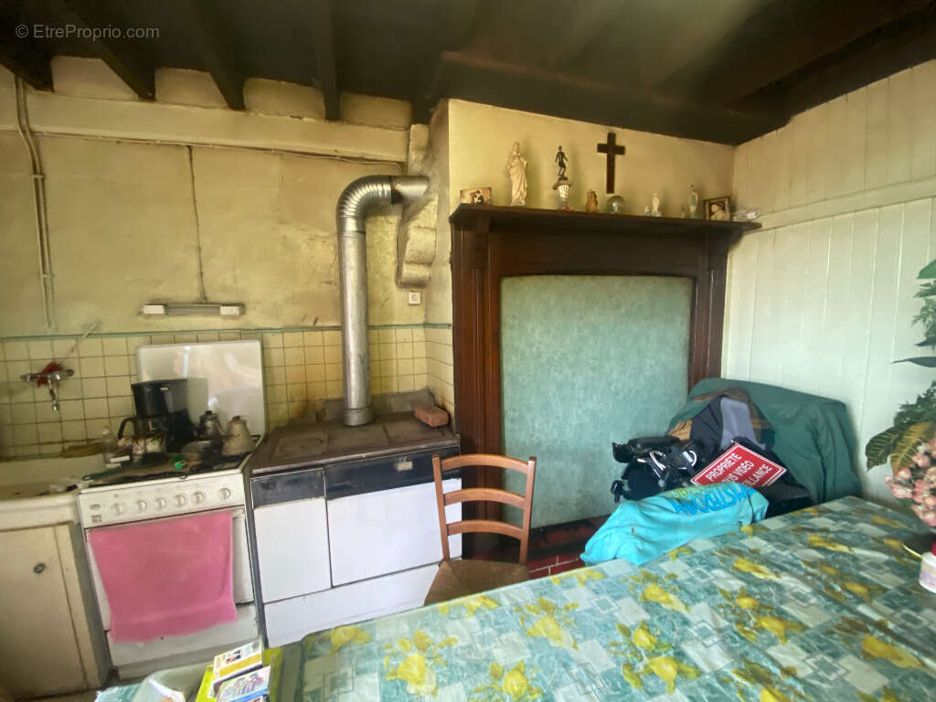 Maison à SAINT-ROCH-SUR-EGRENNE