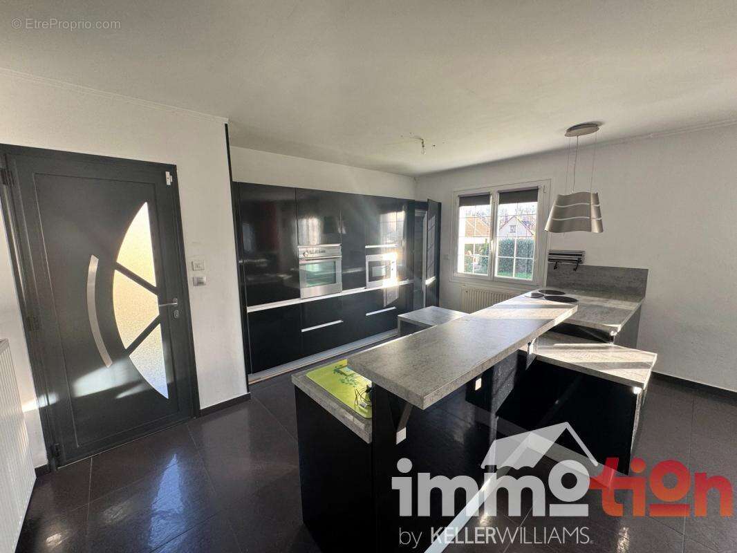 Maison à SAINT-QUENTIN-LA-MOTTE-CROIX-AU-BAILLY