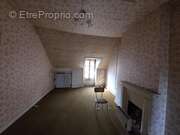 Maison à DUN-LE-POELIER