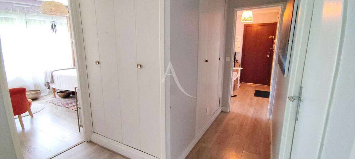 Appartement  4 pièce(s) 79m² Les Ulis - photo 11