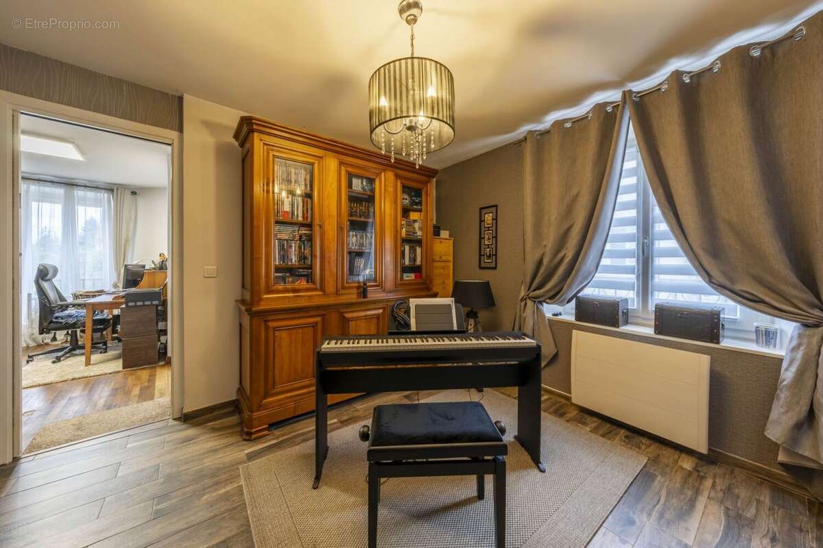 Appartement à MOISSY-CRAMAYEL