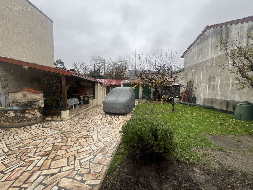 Maison à CHAMPIGNY-SUR-MARNE