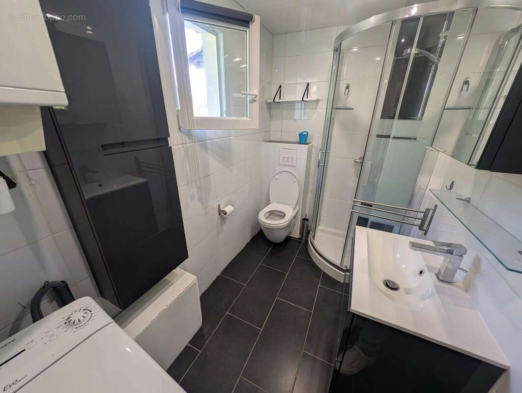 Appartement à CANTARON