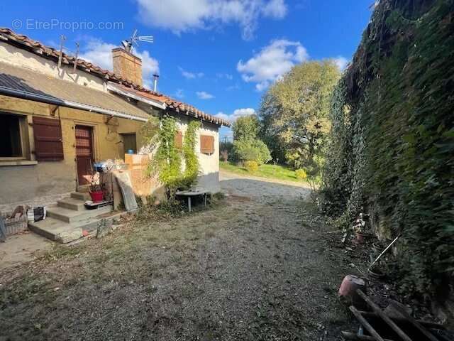 Maison à LIAS-D&#039;ARMAGNAC