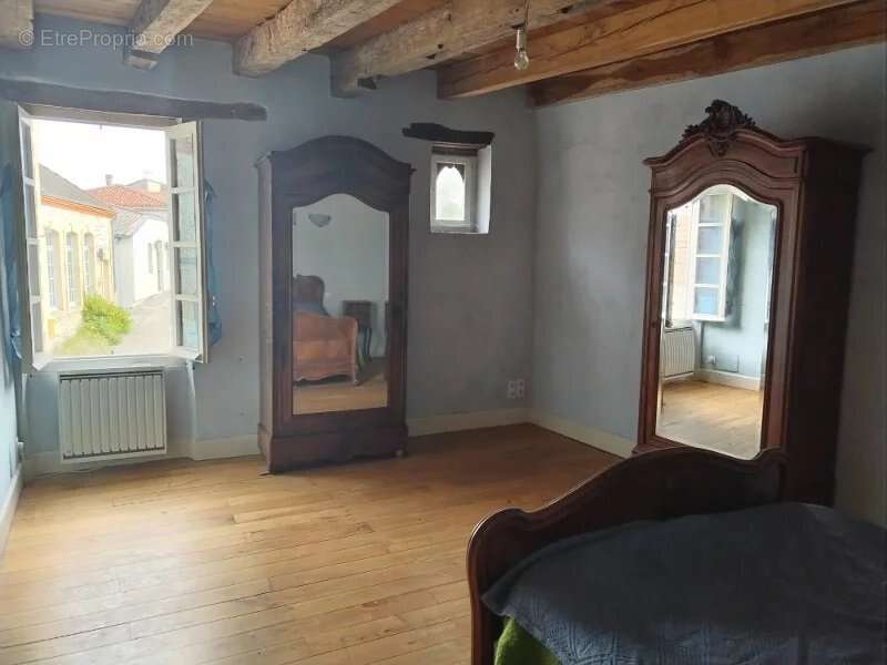 Maison à CLERMONT-SOUBIRAN