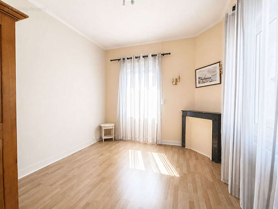 Immeuble Cognac 170 m2 - photo 4