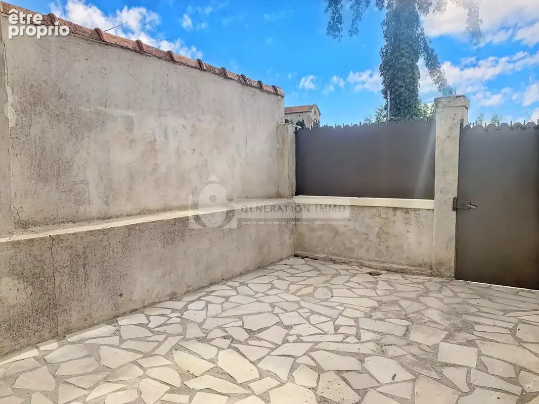 Maison avec terrasse à vendre  sur ARLES - photo 3