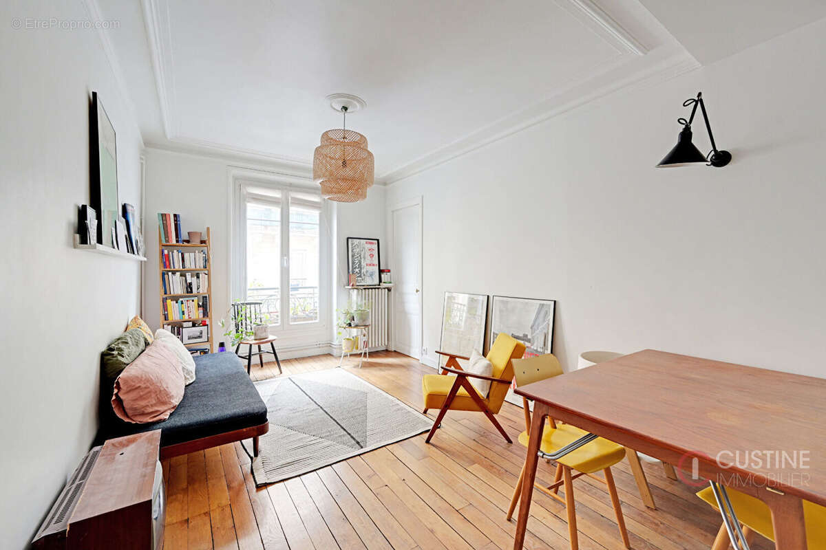 Appartement à PARIS-18E