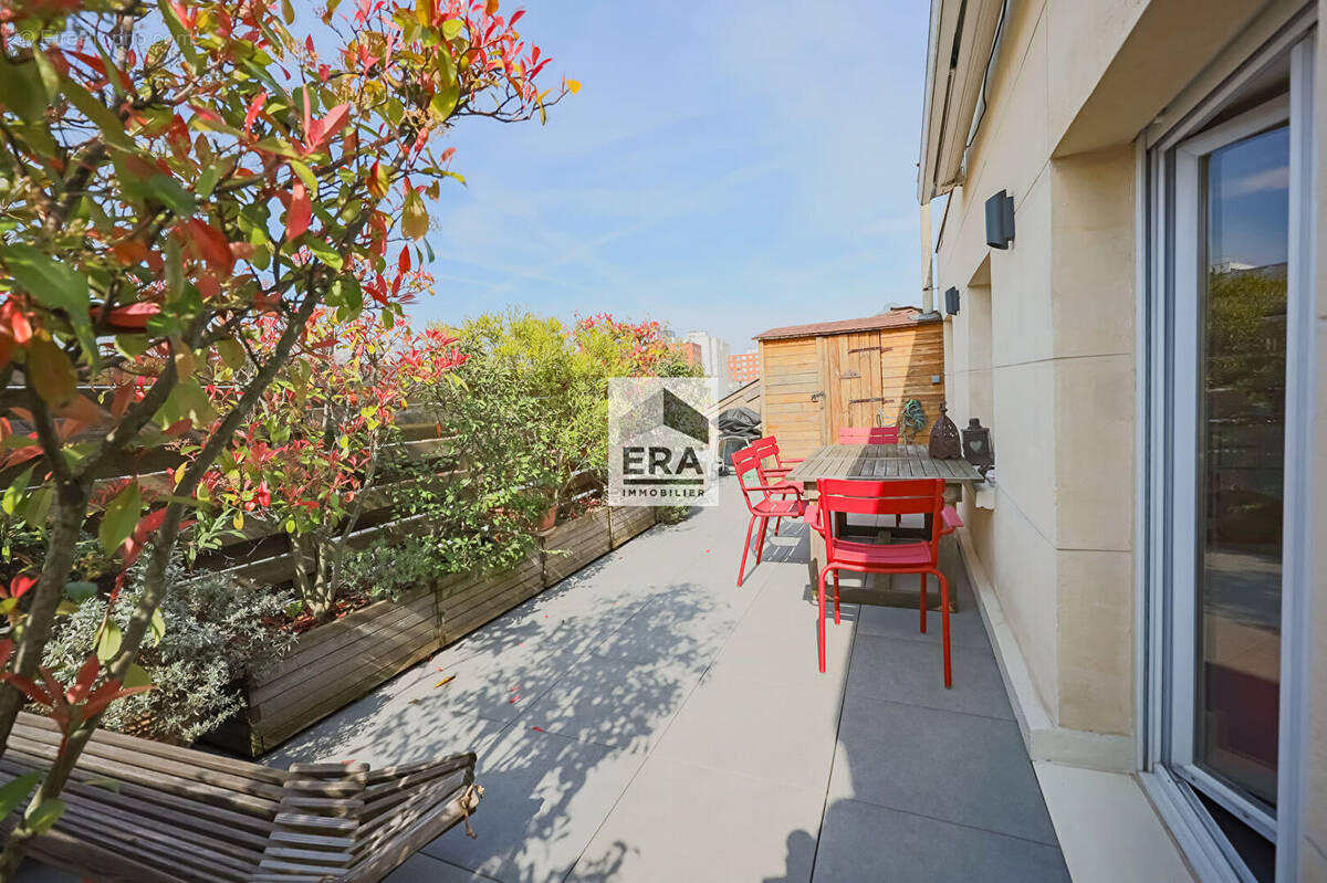 Appartement à PARIS-14E