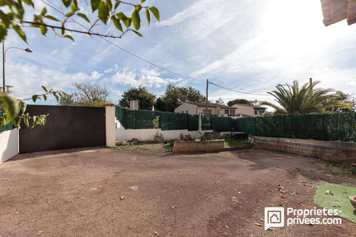 Appartement à PEYMEINADE