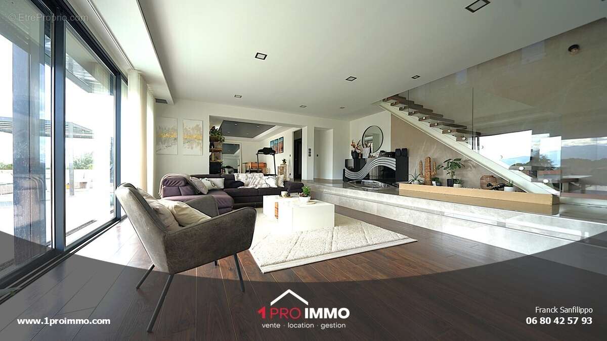 n°2 - Maison à VOIRON