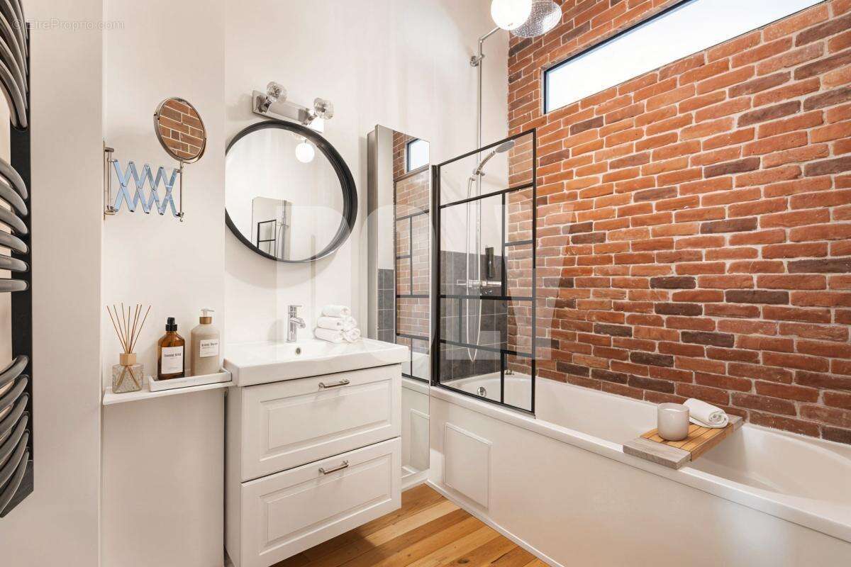 Appartement à PARIS-9E