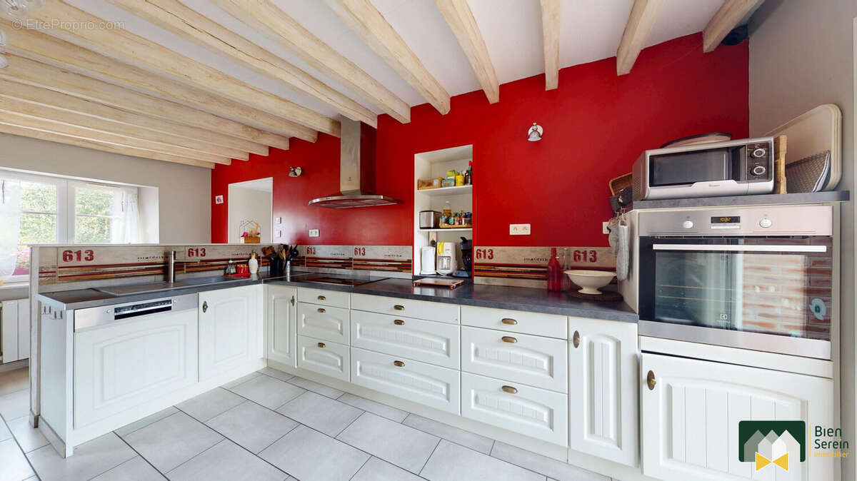 Maison à SAINT-VICTOR-DE-BUTHON