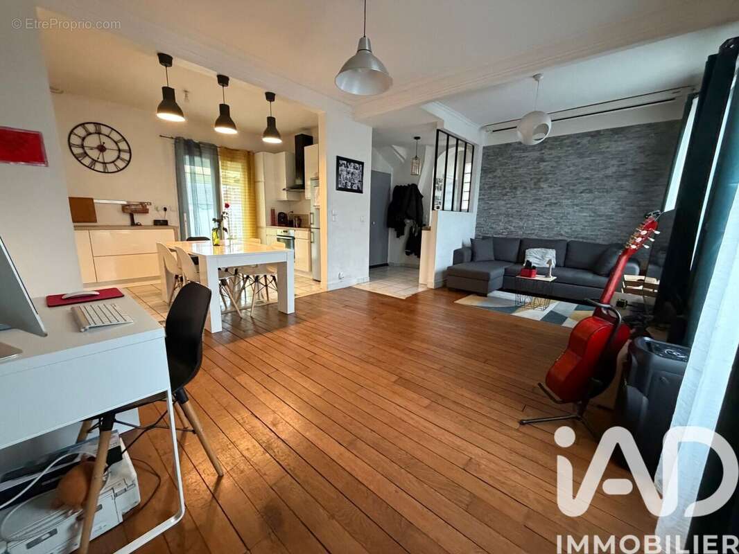 Photo 3 - Maison à VILLENEUVE-LE-ROI