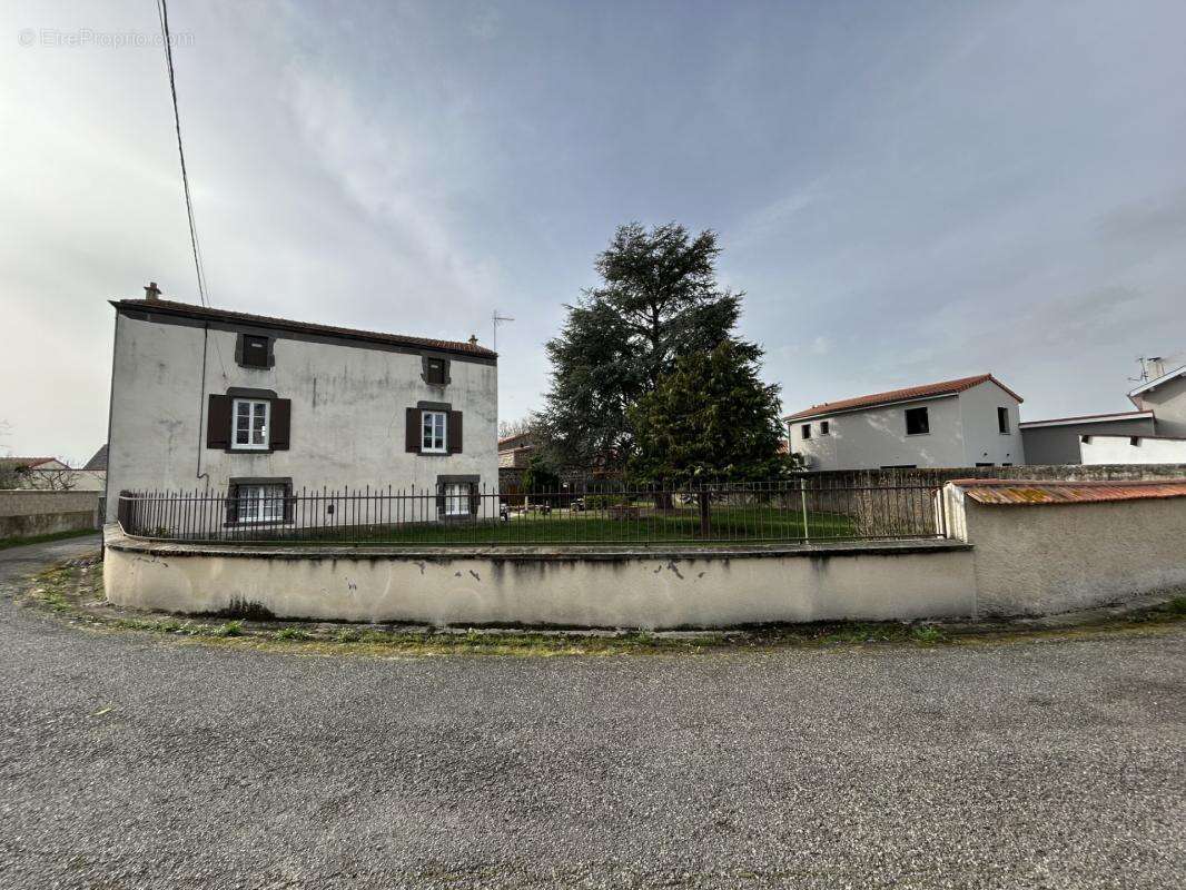 SAINT BEAUZIRE Targnat Maison 105 m2 - photo 16