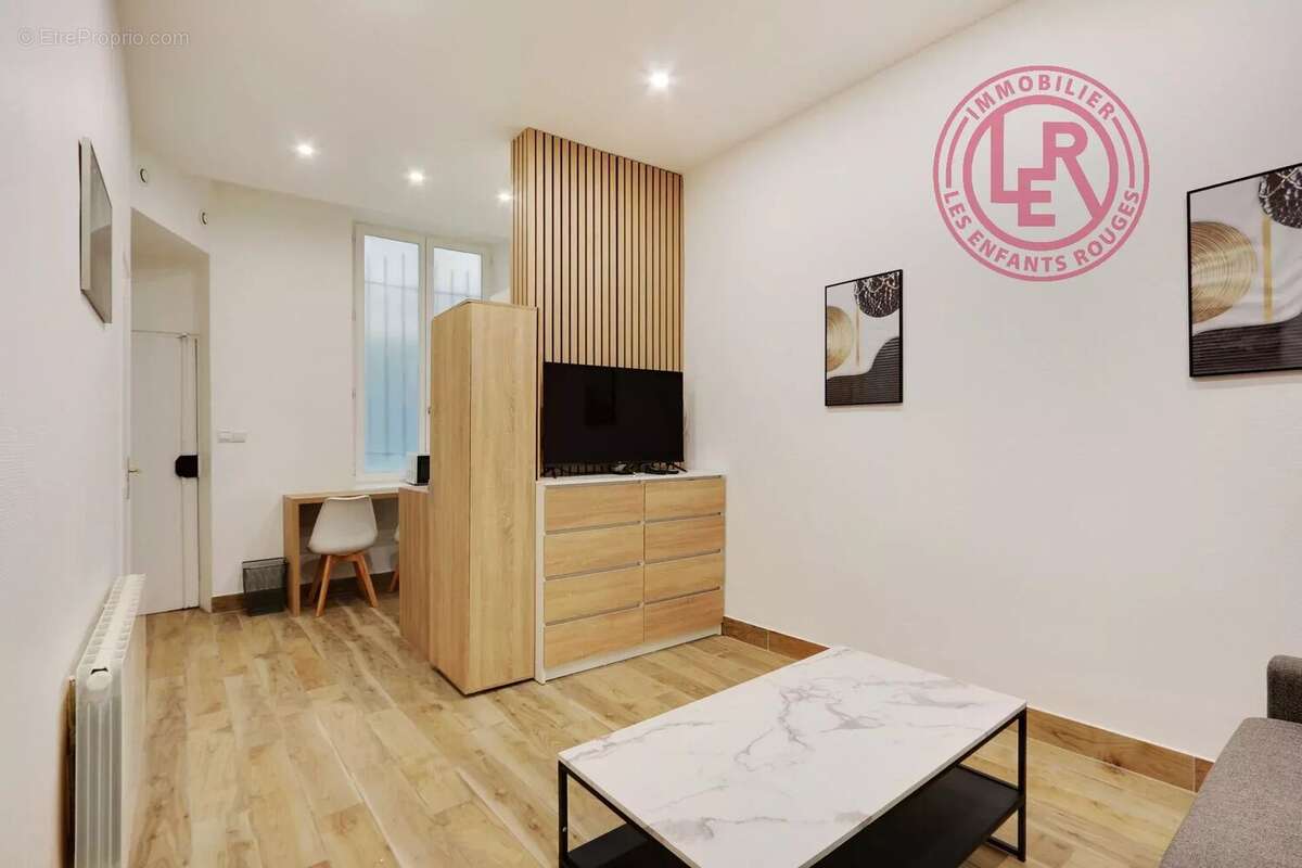 Appartement à PARIS-3E