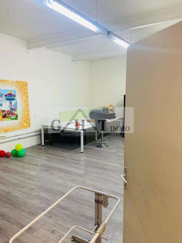 Commerce à AUBERVILLIERS