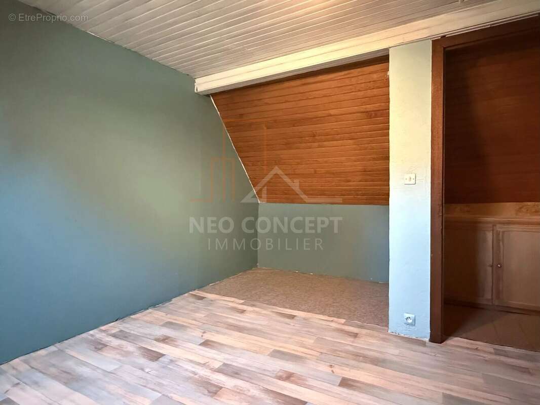 REICHSHOFFEN Maison centre-ville de 6 pièces avec 3 garages - photo 15