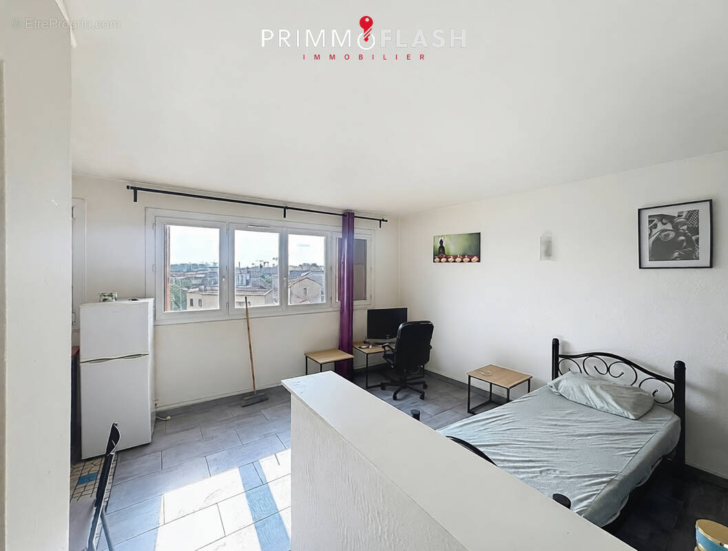 Appartement à AUBERVILLIERS