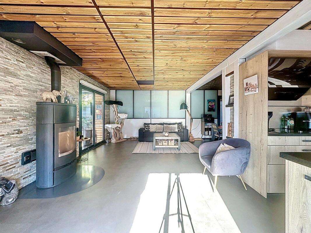 Maison à SAINT-MARTIN-DU-VAR