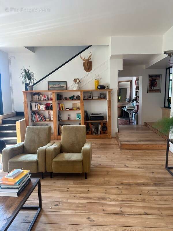 Maison à ALISE-SAINTE-REINE