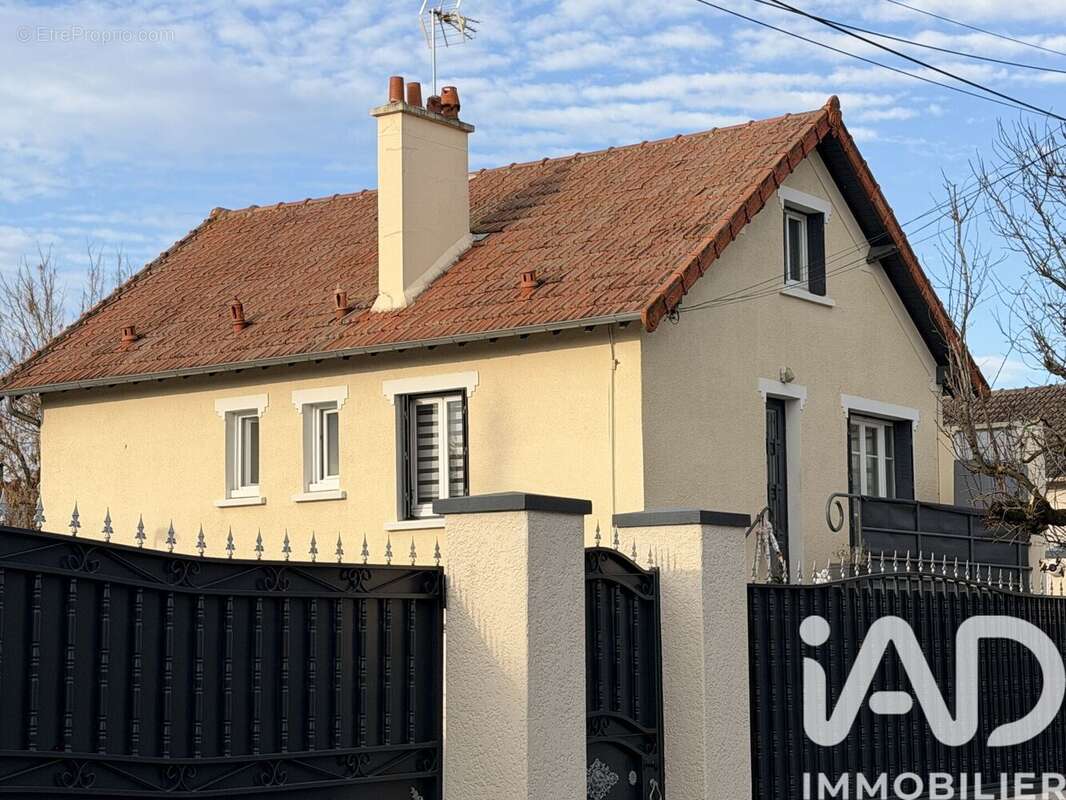 Photo 2 - Appartement à VIGNEUX-SUR-SEINE