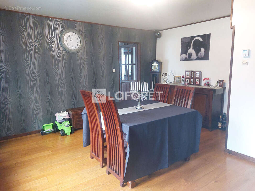 Maison à VACQUERIE-LE-BOUCQ