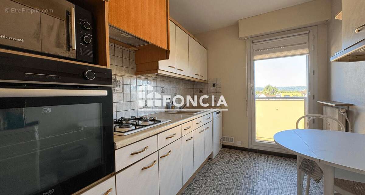 Appartement à FRENEUSE