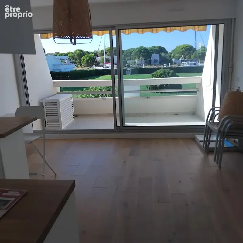 Produit rare avec vue incroyable sur une grande pelouse et canal - photo 9