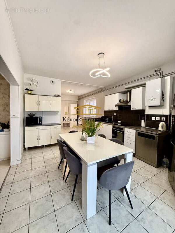 Appartement à BOURG-LES-VALENCE