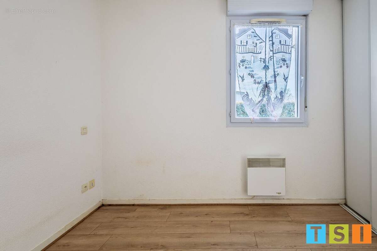 Appartement à CAZERES