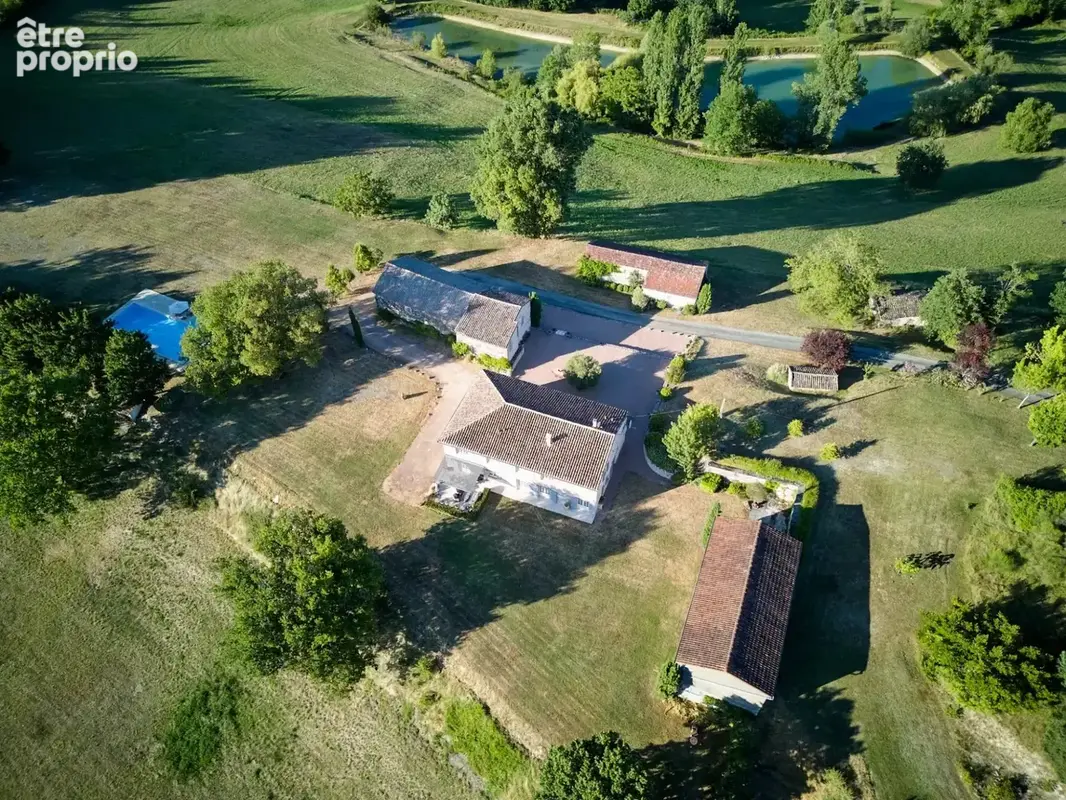 Maison à CASTELNAU-DE-MONTMIRAL