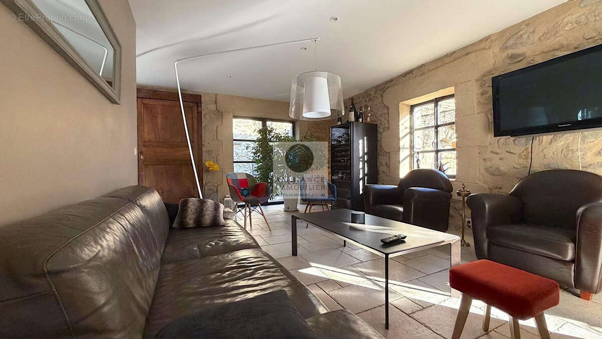 Maison à ETOILE-SUR-RHONE