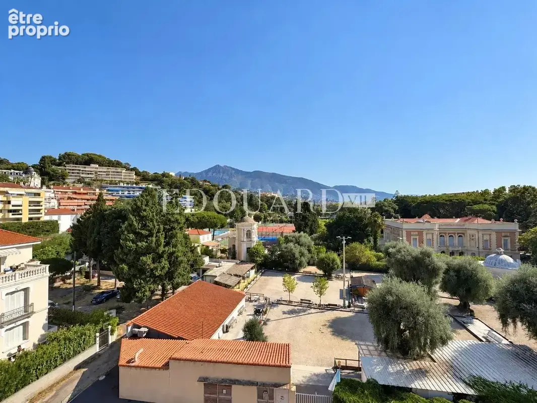 En exclusivité trois pièces à vendre avec terrasse, belle vue dégagée et garage - photo 13