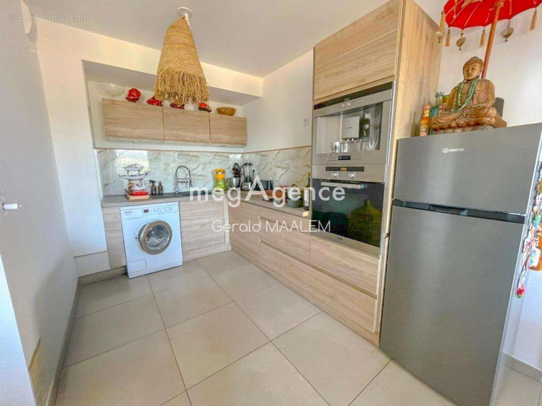 Appartement à COGOLIN
