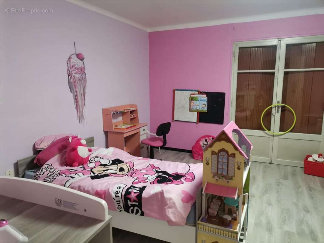 Commerce à MARAUSSAN