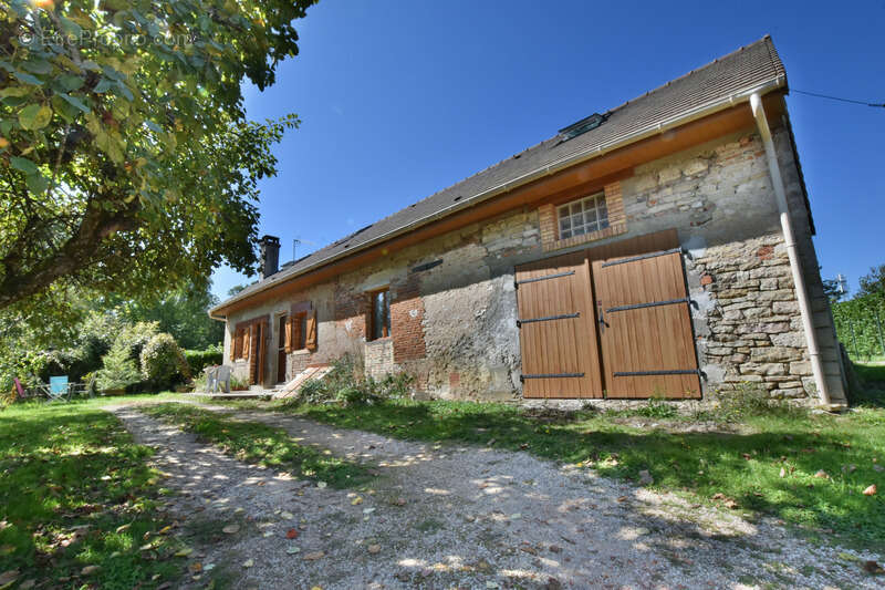 Maison à NUITS-SAINT-GEORGES