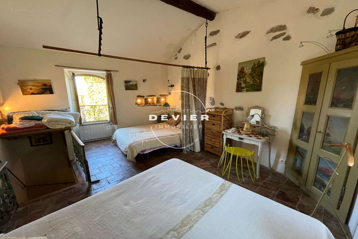 Maison à DURFORT-ET-SAINT-MARTIN-DE-SOSSENAC